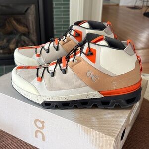 On Running Men’s Beige & Orange Mid-Top Trail Sneakers